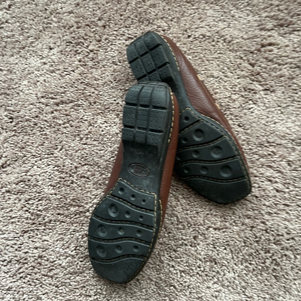 sofft  Tan Leather Slip-Ons size 11   beautiful leather - Picture 4 of 8